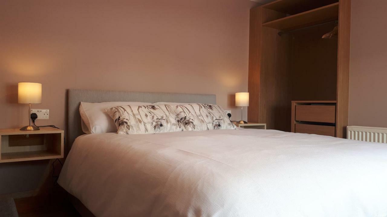 Belmont Suzies Self Catering Belmontアパートメント エクステリア 写真